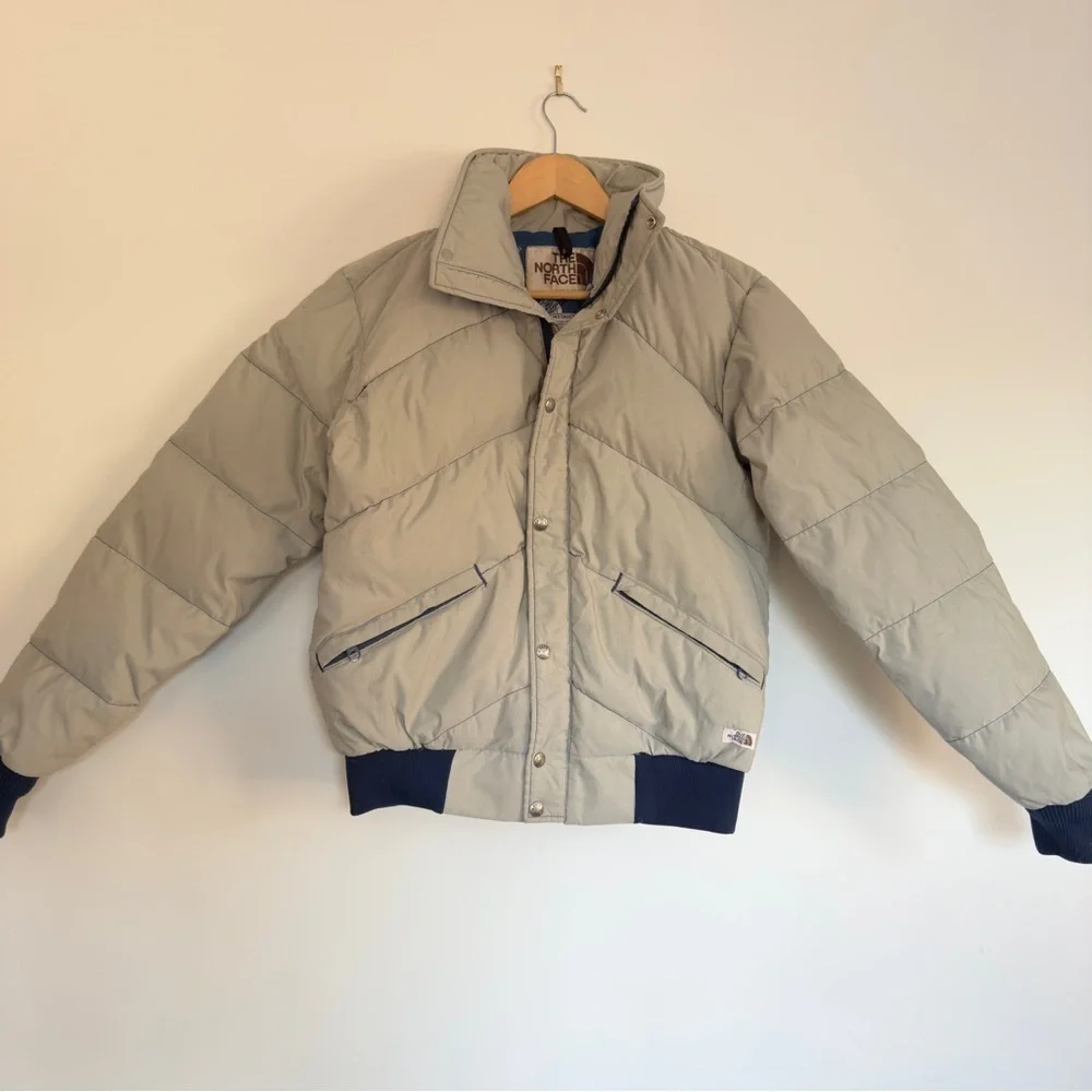 The North Face Vintage Puffer Jacket Size: M